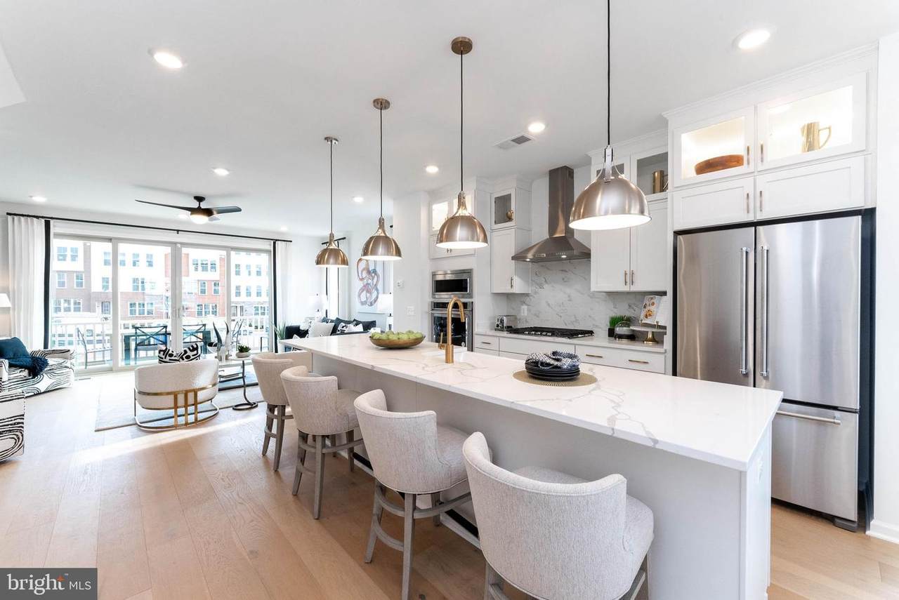 707 Sawback Square - Photo 1