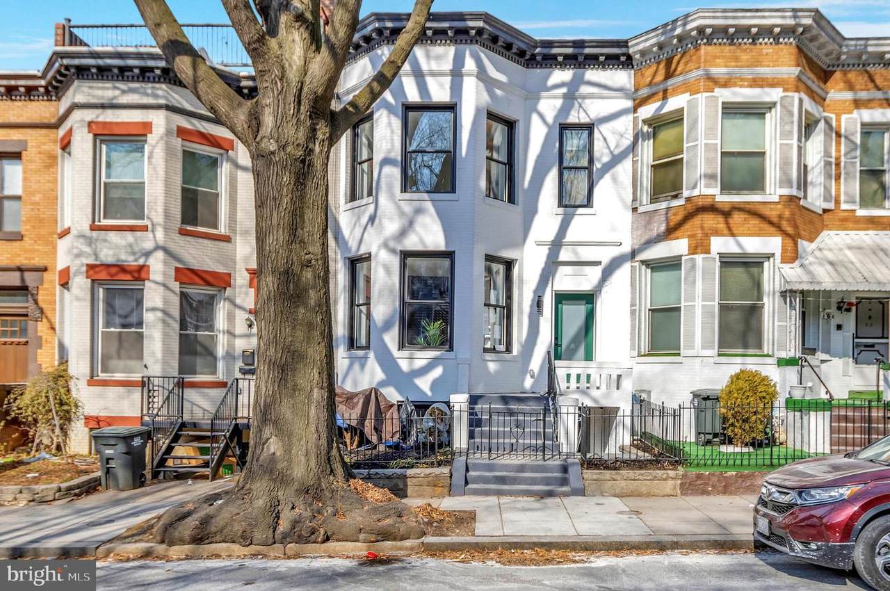 25 Rhode Island Avenue - Photo 1