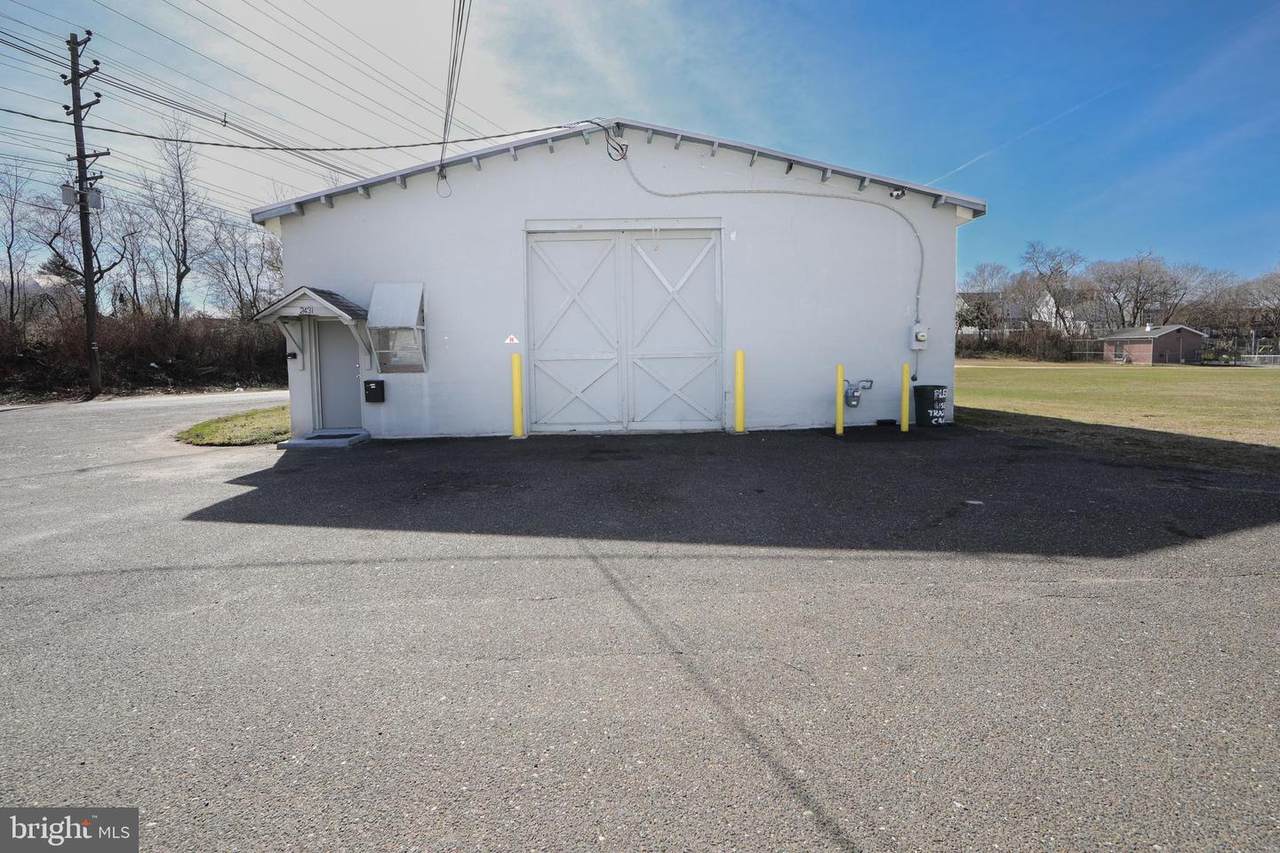 2431 38TH Street - Photo 1
