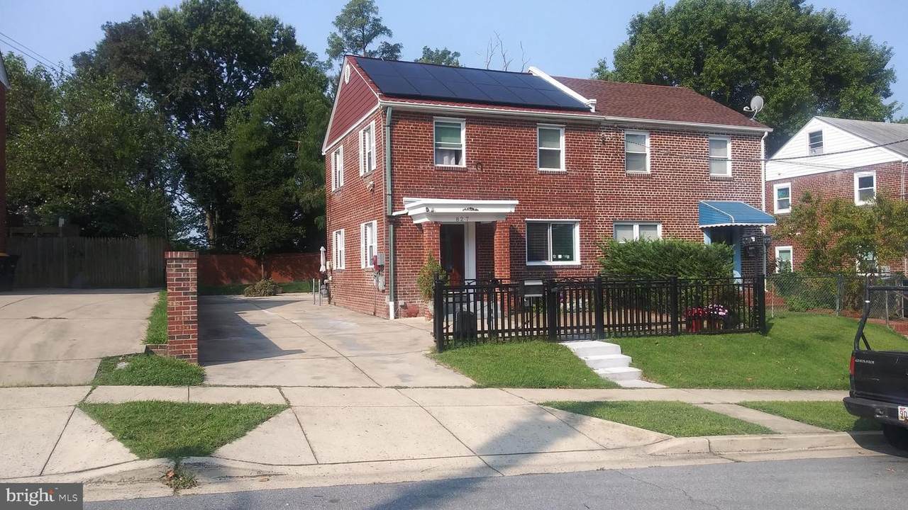 827 Berkshire Drive - Photo 1