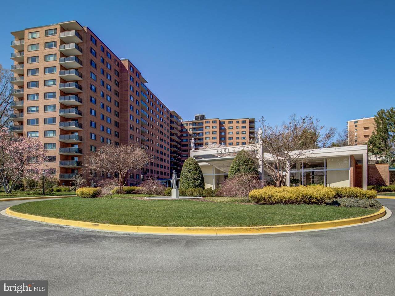 4201 Cathedral Avenue - Photo 1