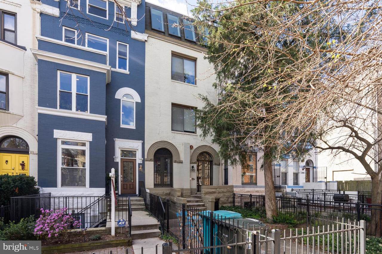 1362 Kenyon Street - Photo 1