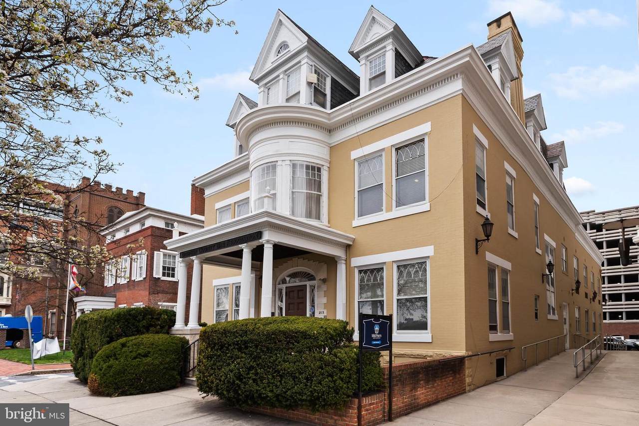 213 Front Street - Photo 1