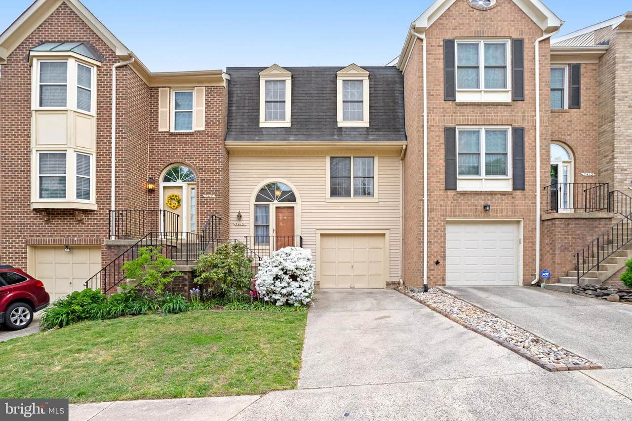 7415 Salford Court - Photo 1