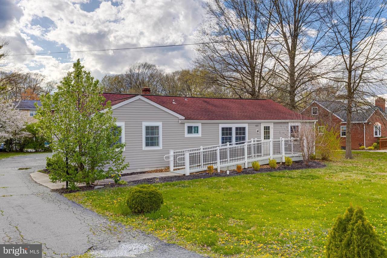 522 Hickory Avenue - Photo 1