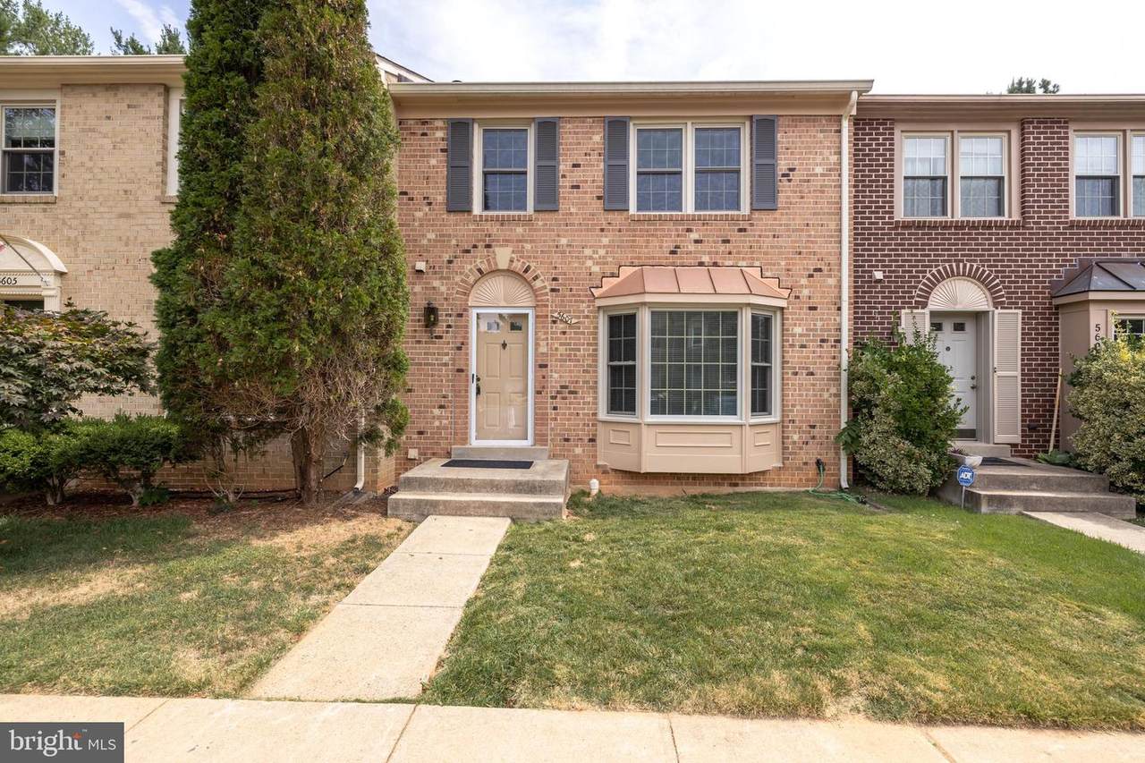 5607 Castlebury Court - Photo 1