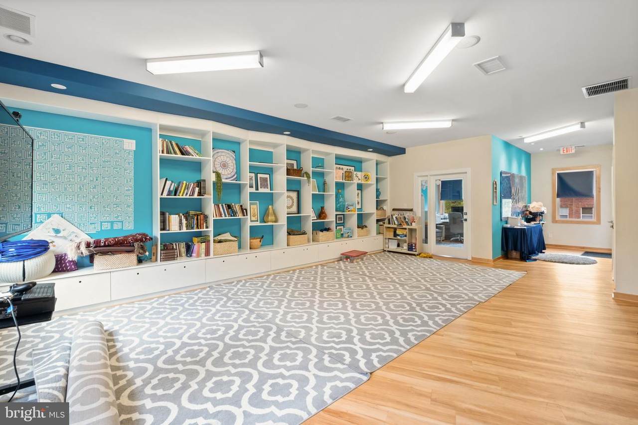 6082 Franconia Road - Photo 1