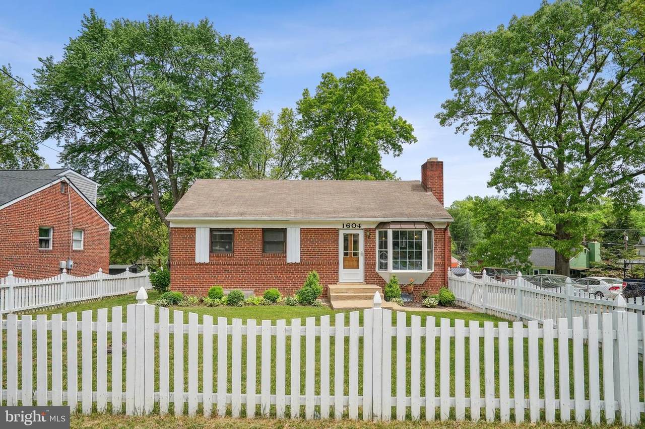 1604 Woodside Drive - Photo 1