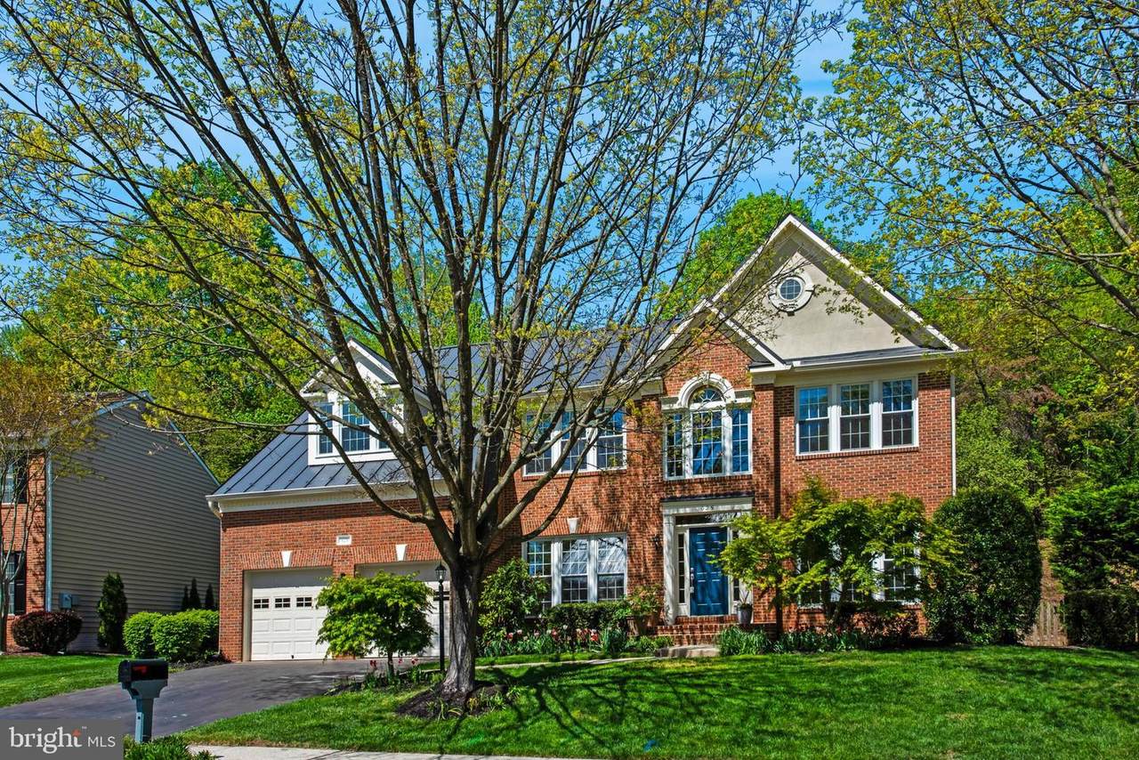 625 Meade Drive - Photo 1