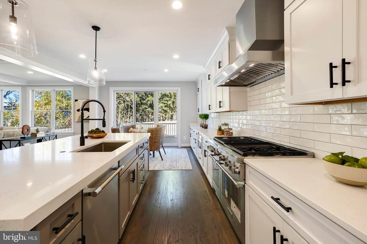 6105 Berkshire Drive - Photo 1
