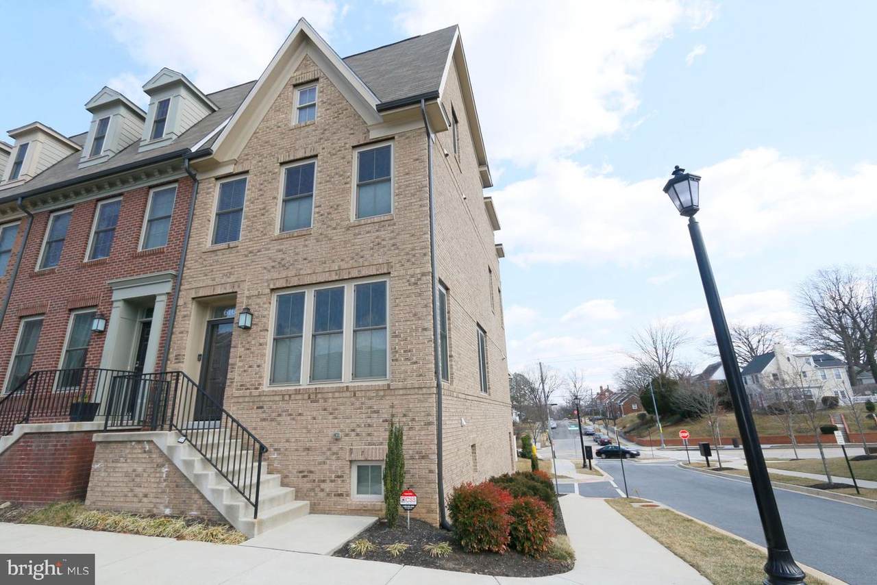 6101 Solent Place - Photo 1