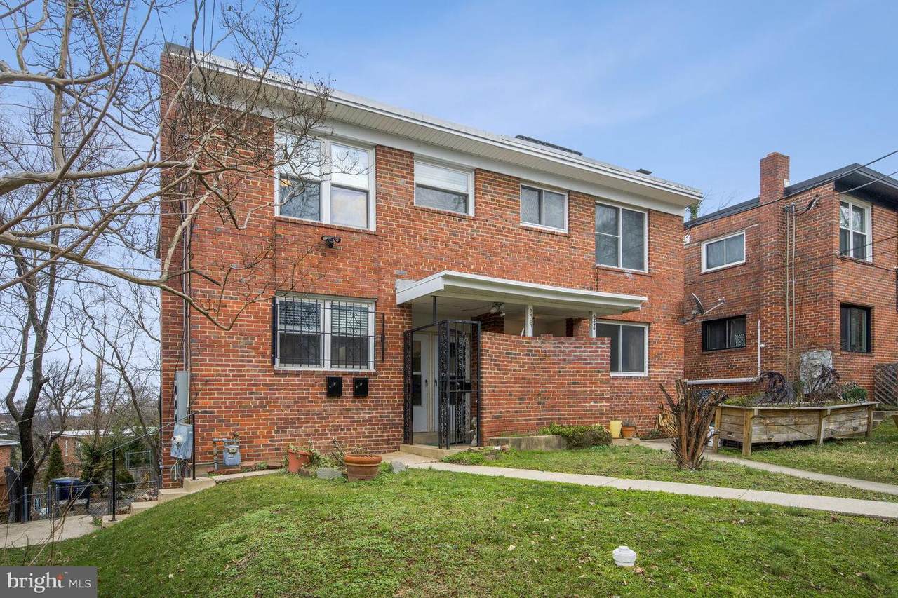 224 Webster Street - Photo 1