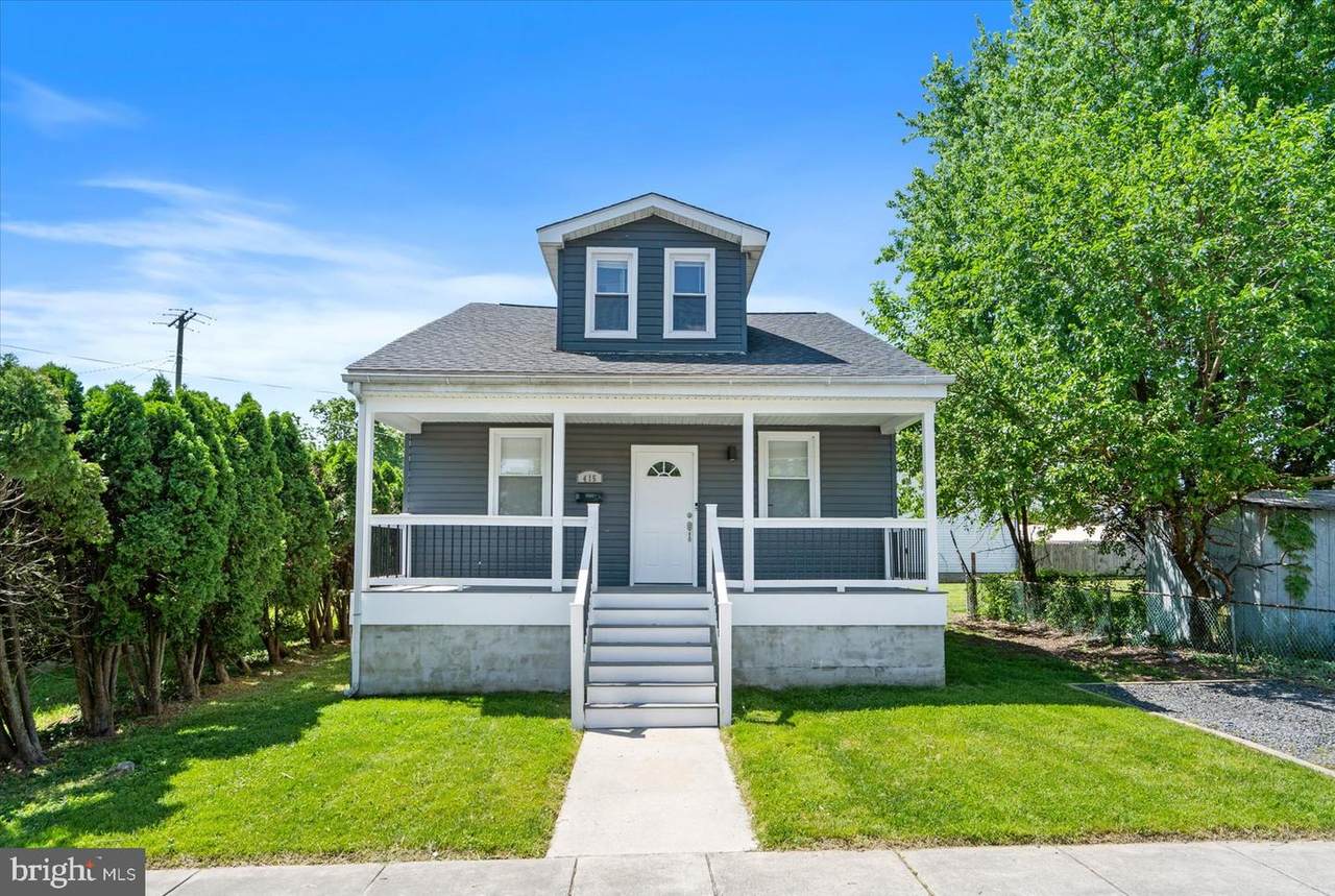 415 Beck - Photo 1