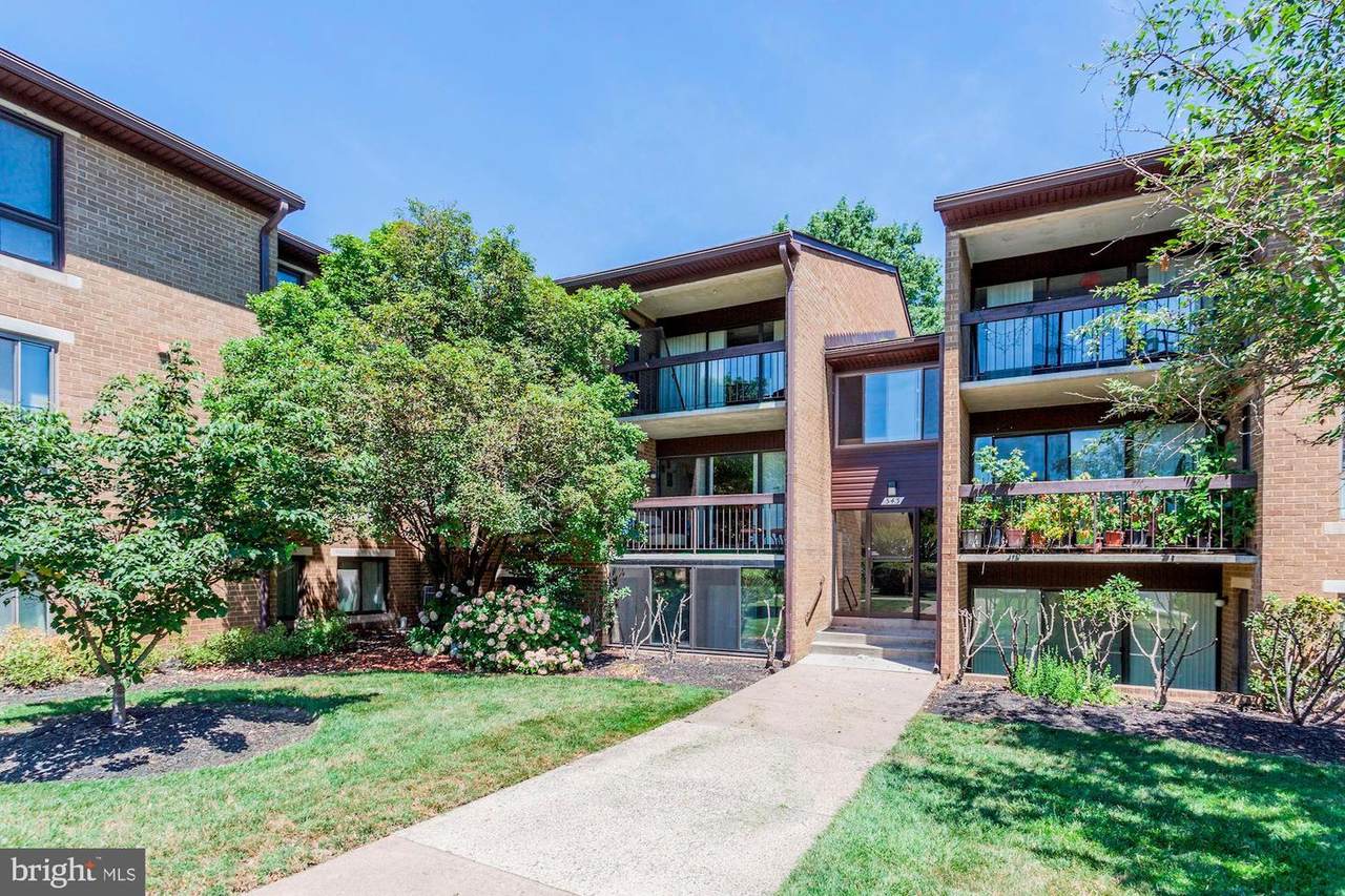 543 Florida Avenue - Photo 1