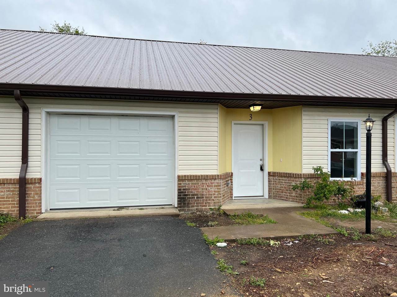 70 Briarwood Lane - Photo 1