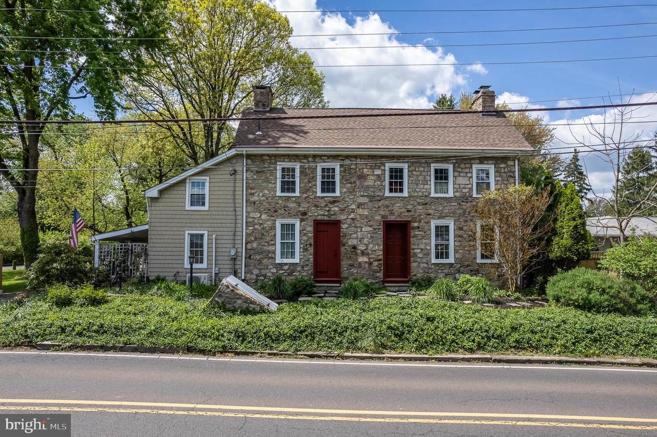 1060 Davisville Road - Photo 1