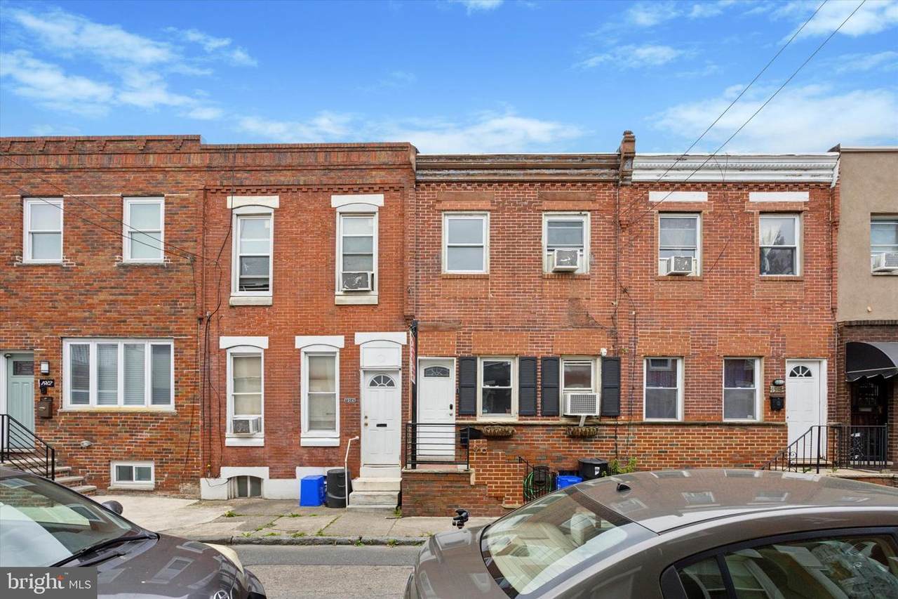 1916 Sigel Street - Photo 1