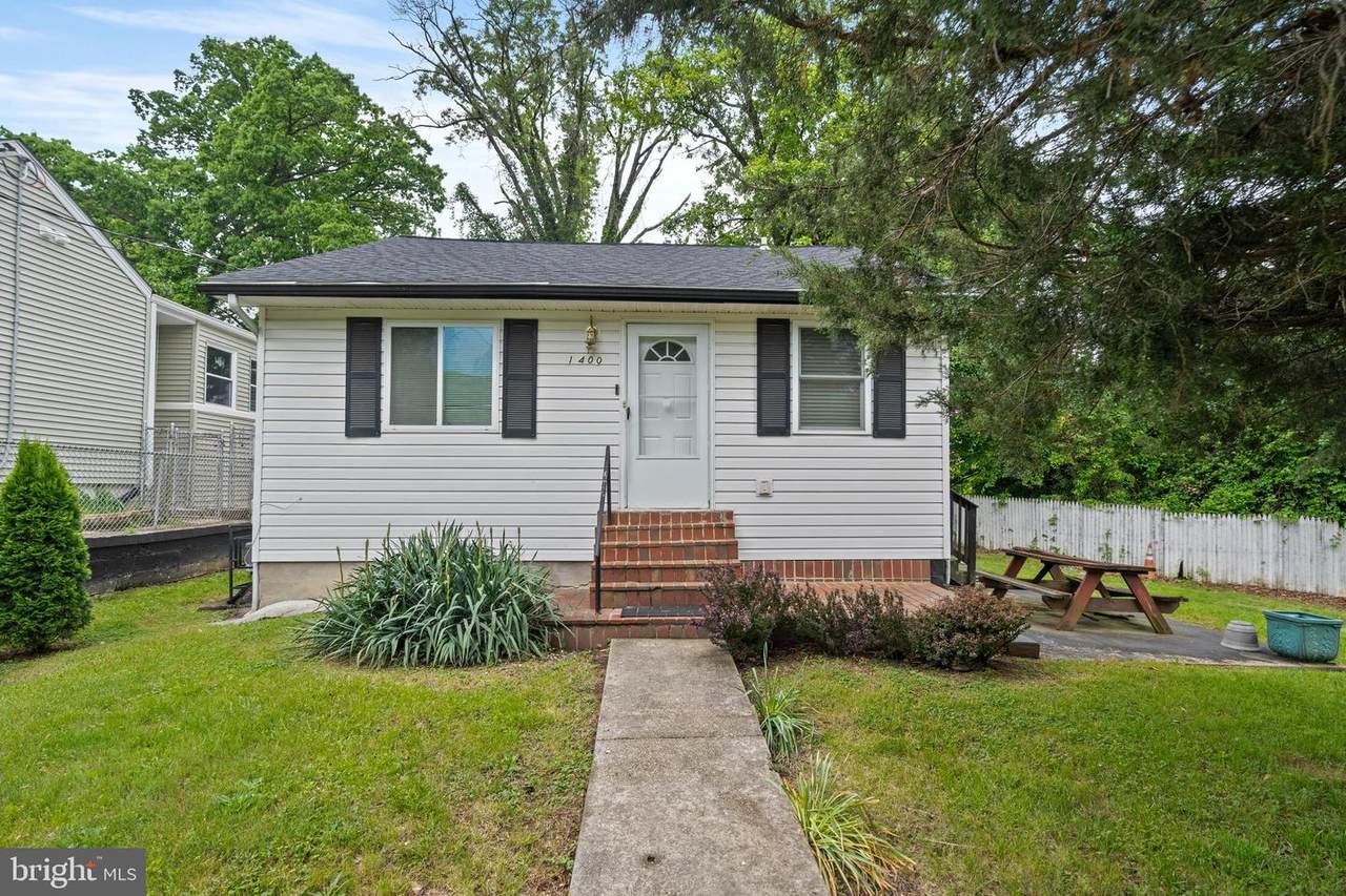 1400 Dunbar Oaks Drive - Photo 1