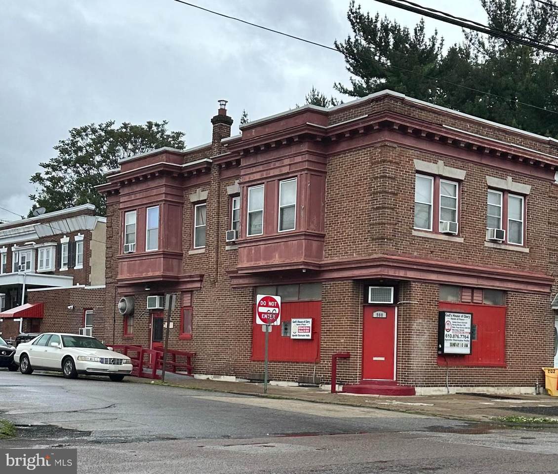900 9TH Street - Photo 1