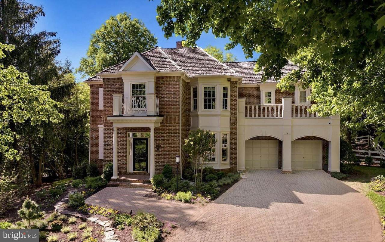 4 Town Gate Court - Photo 1