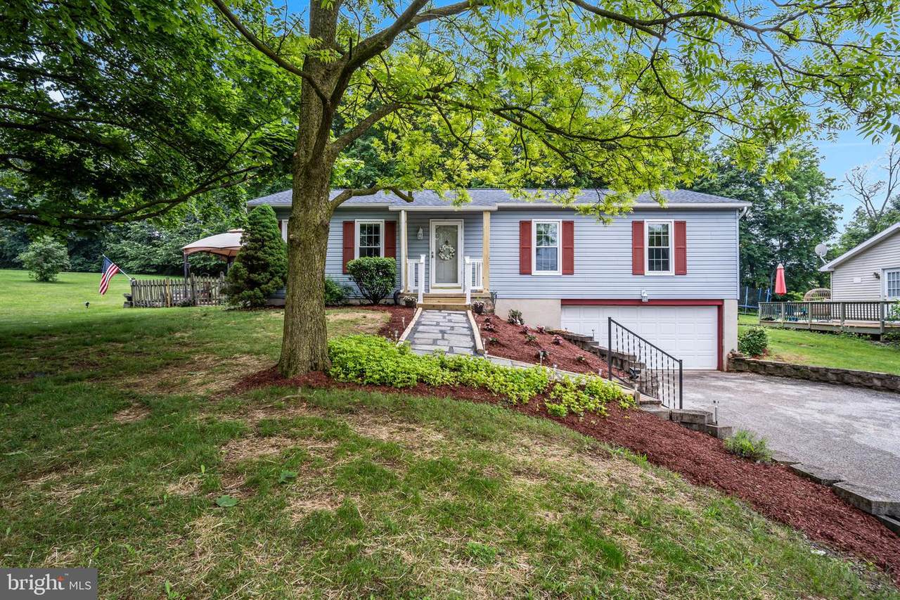 134 Schofield Drive - Photo 1