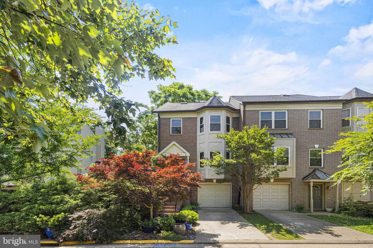 401 Shaw Court - Photo 1