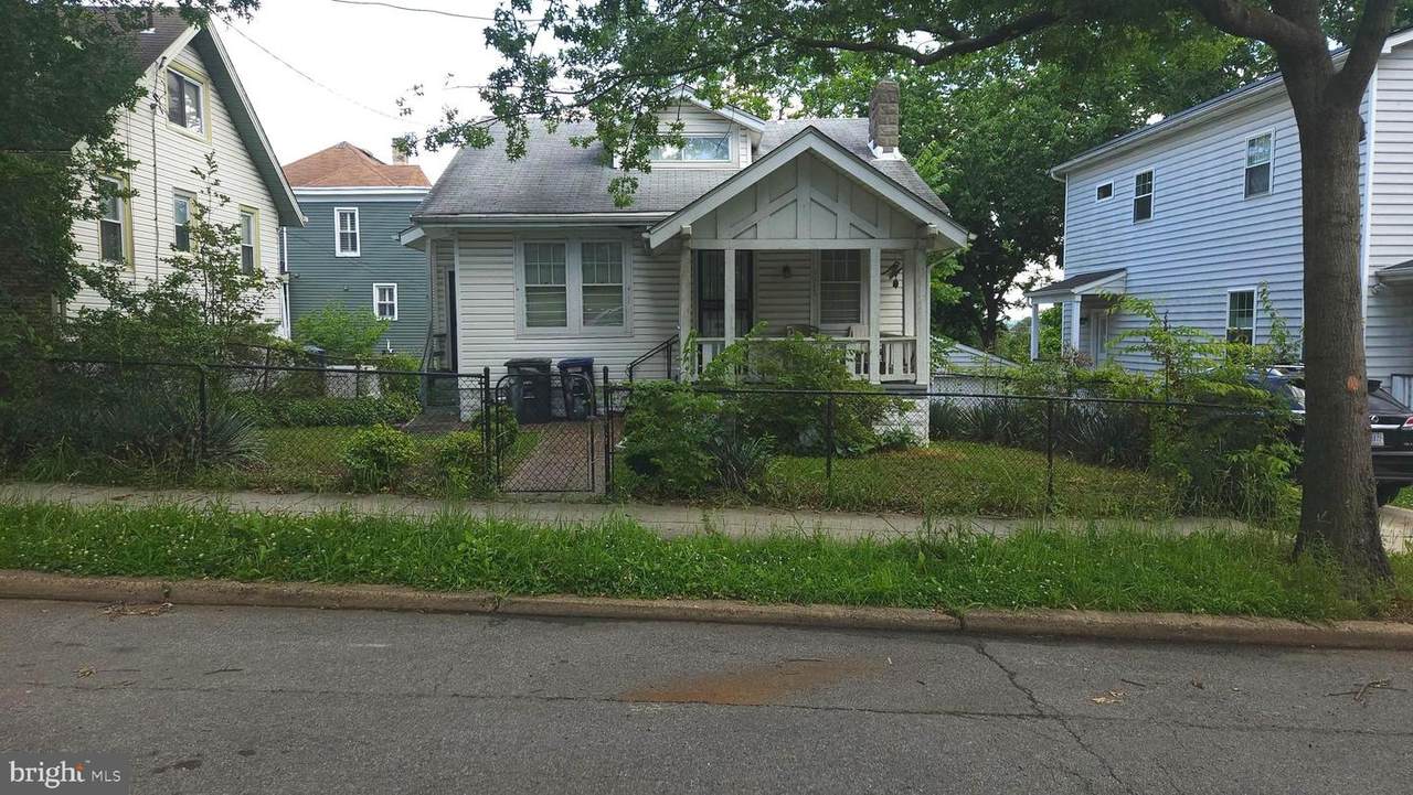 2613 22ND Street - Photo 1