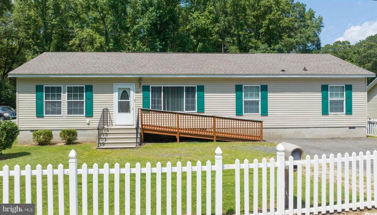 203 Bynum Lane - Photo 1