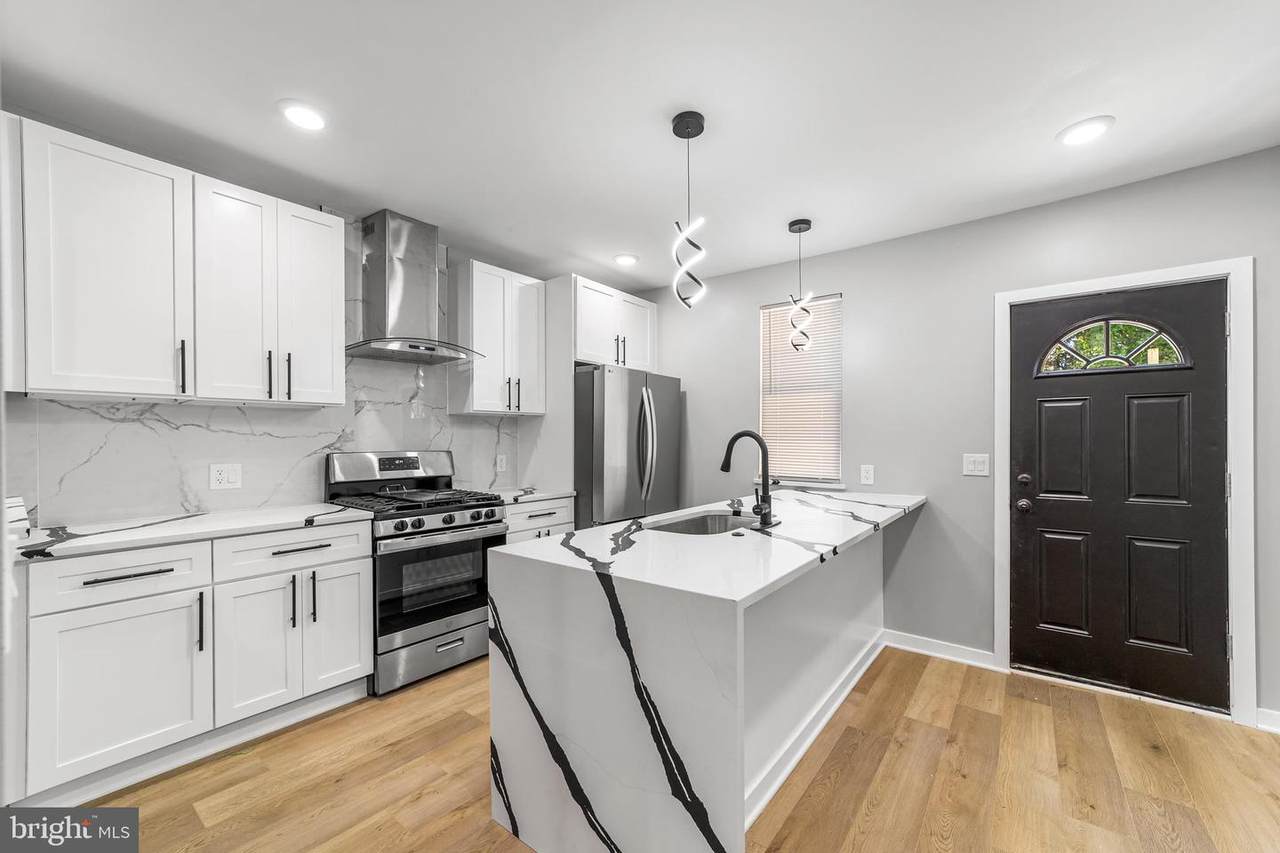1542 Church Street - Photo 1