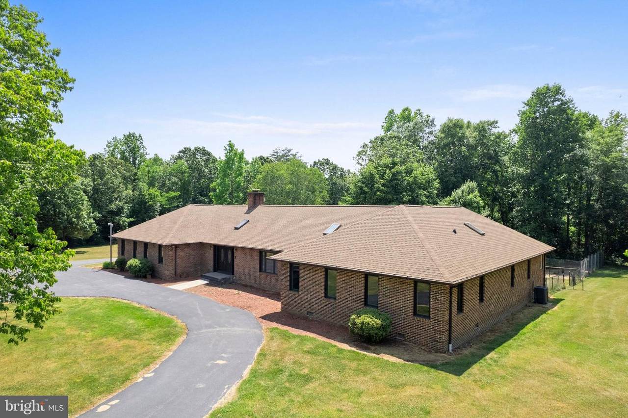 7289 Deborah Place - Photo 1