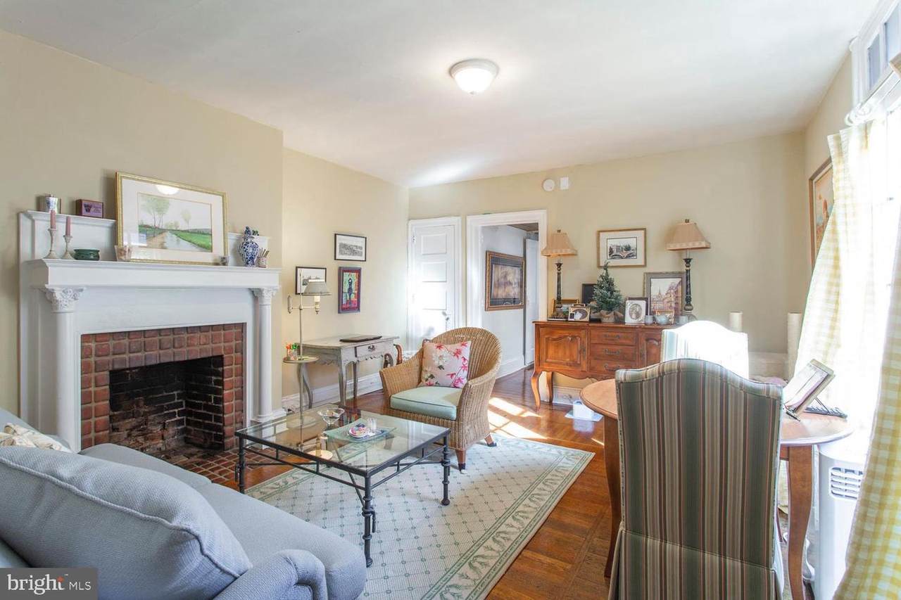 1817 Pine Street - Photo 1