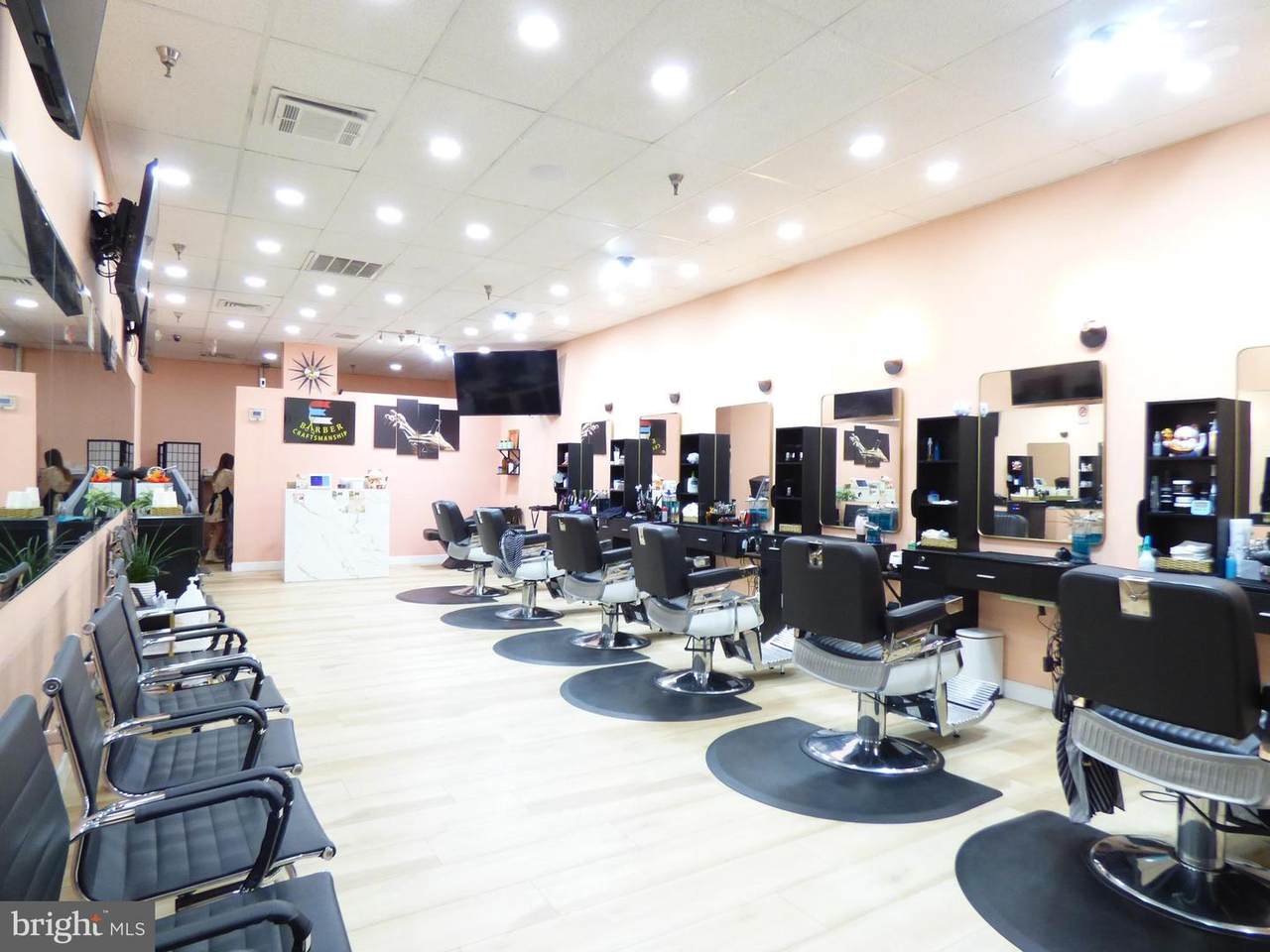 11211 Lee Highway - Photo 1