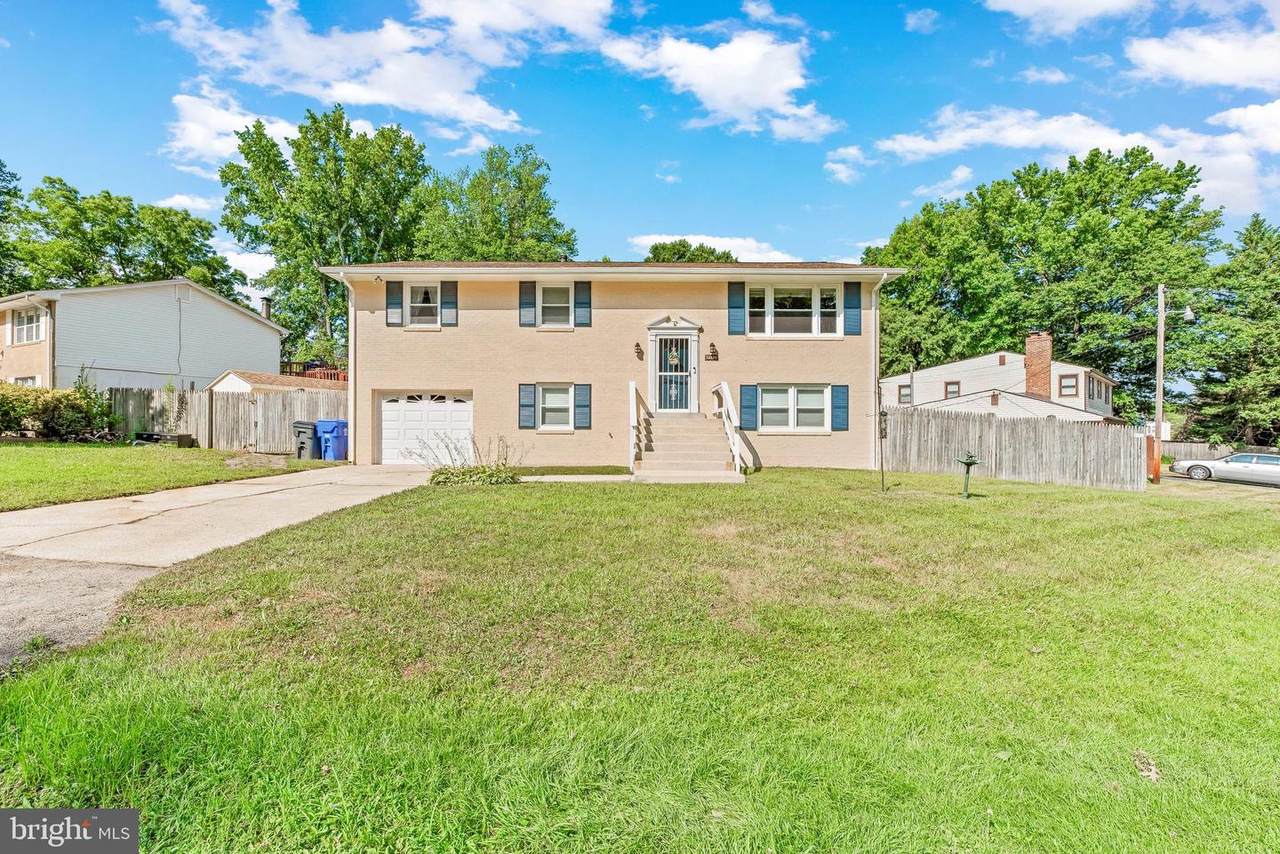 9009 Holly Avenue - Photo 1