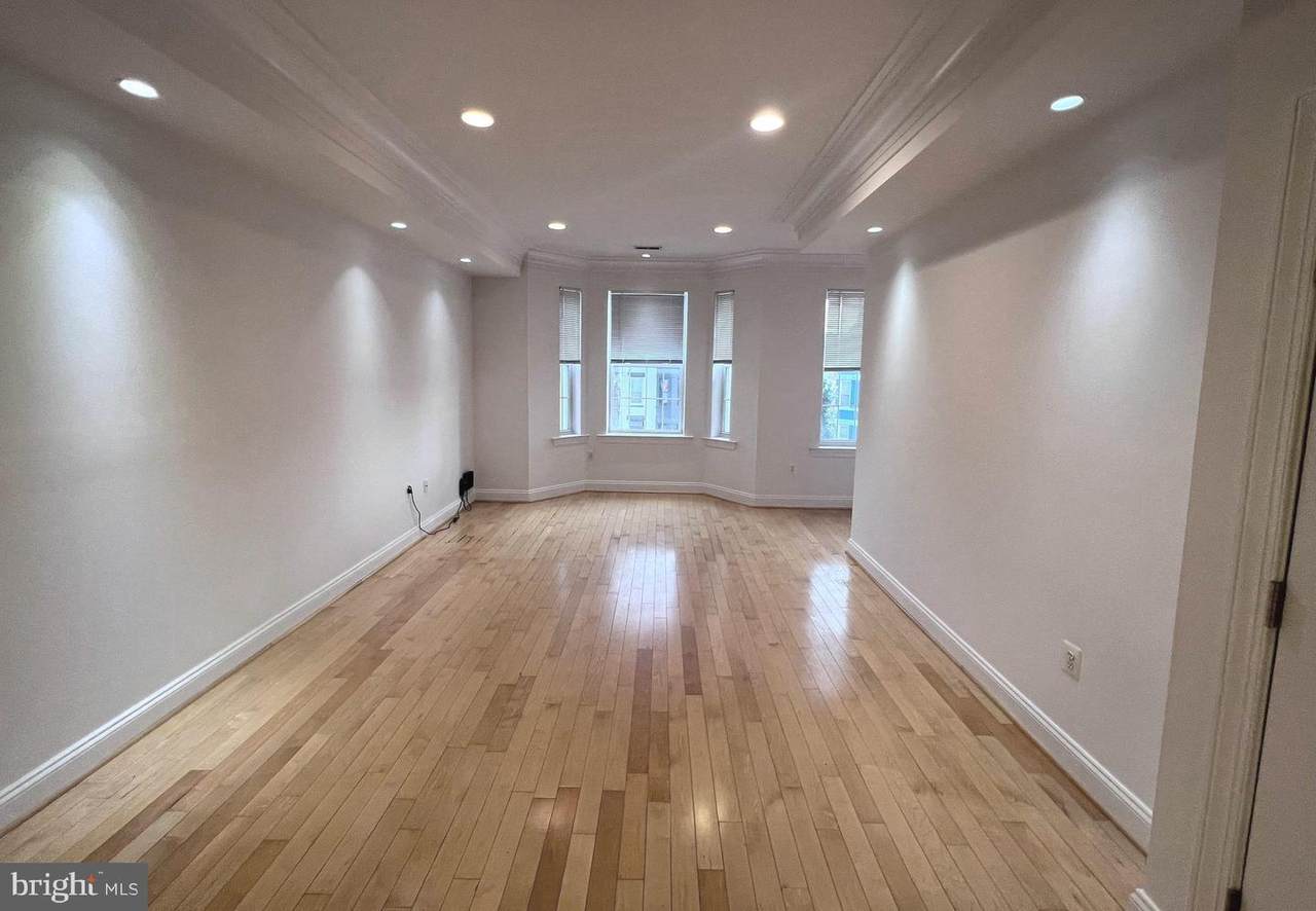 243 Florida Avenue - Photo 1