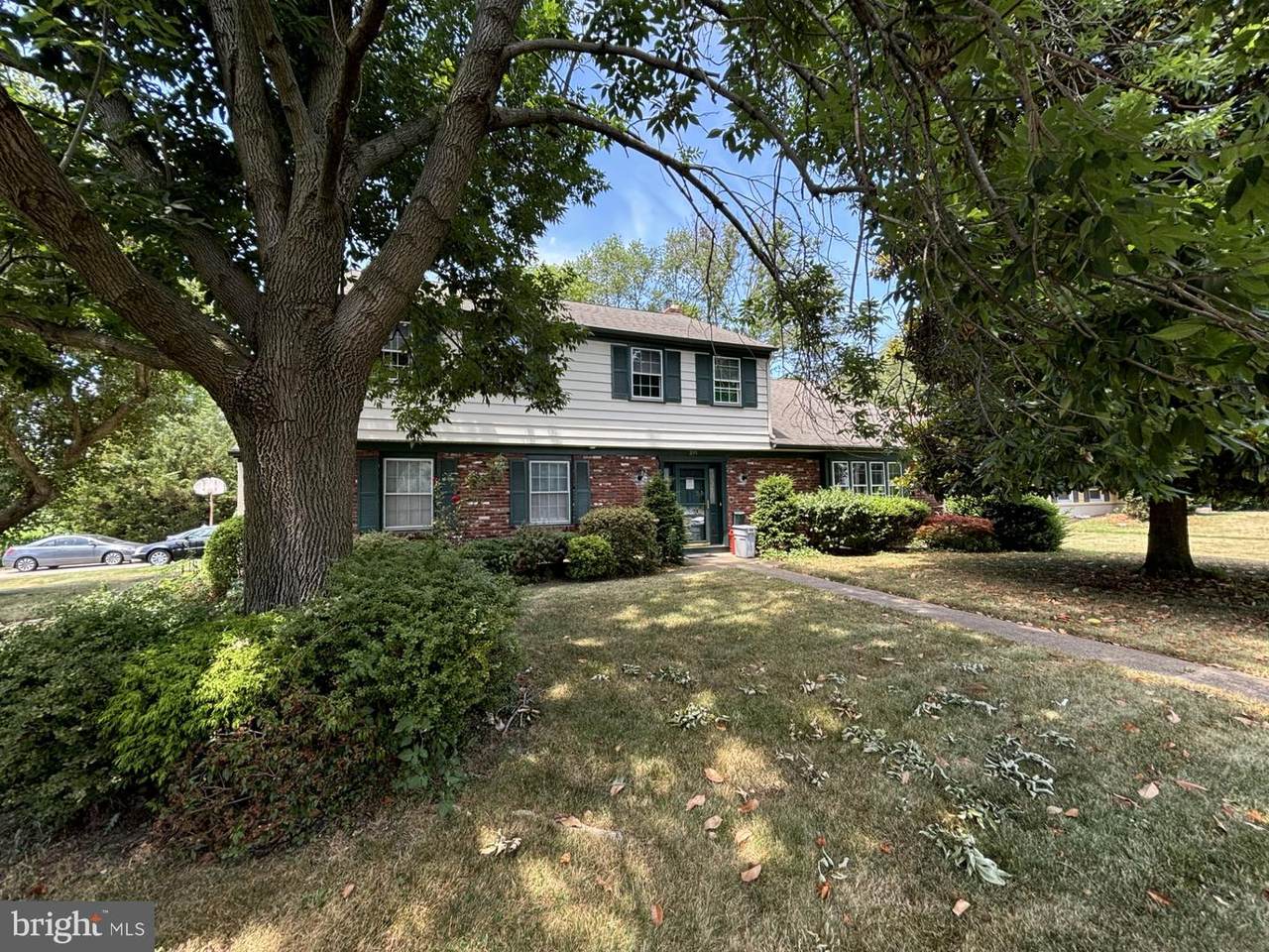 311 Crystal Lake Avenue - Photo 1