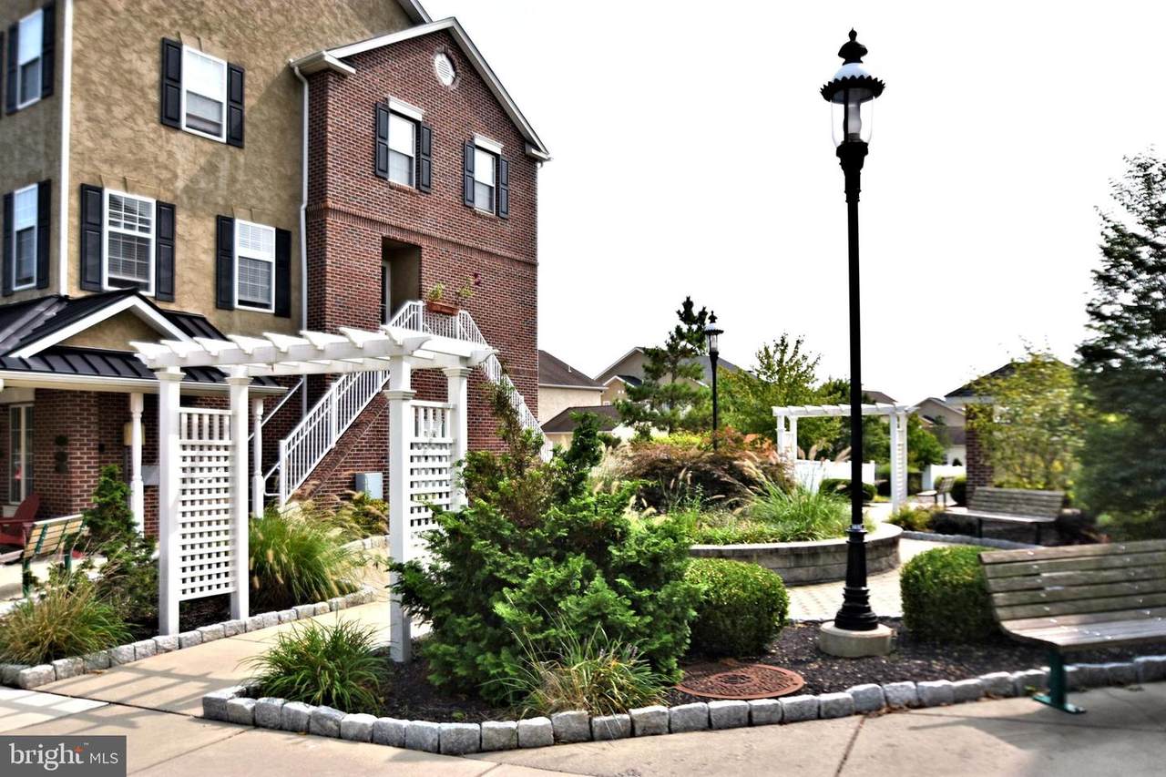 3940 Ashland - Photo 1