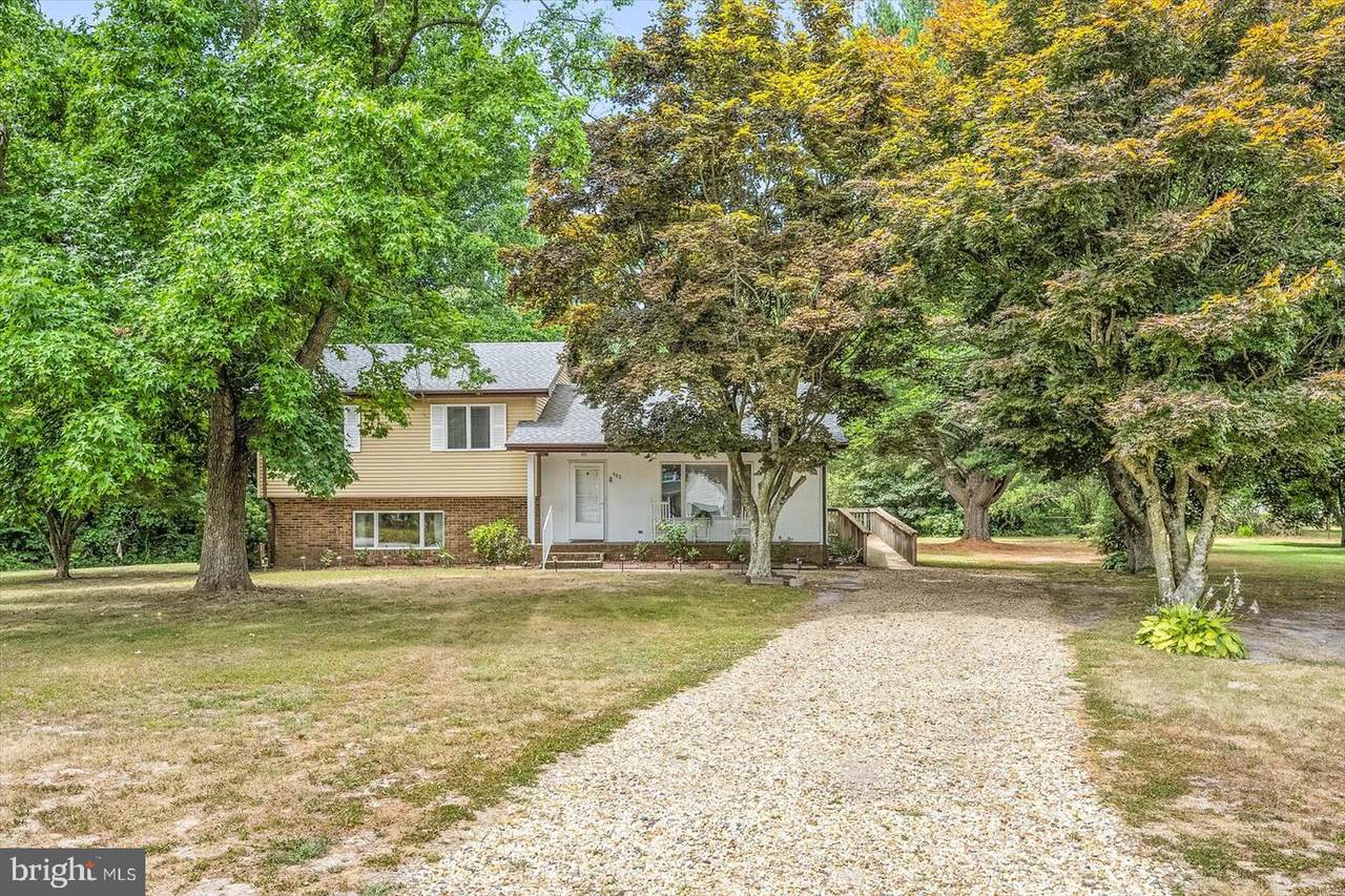 402 Pamela Drive - Photo 1