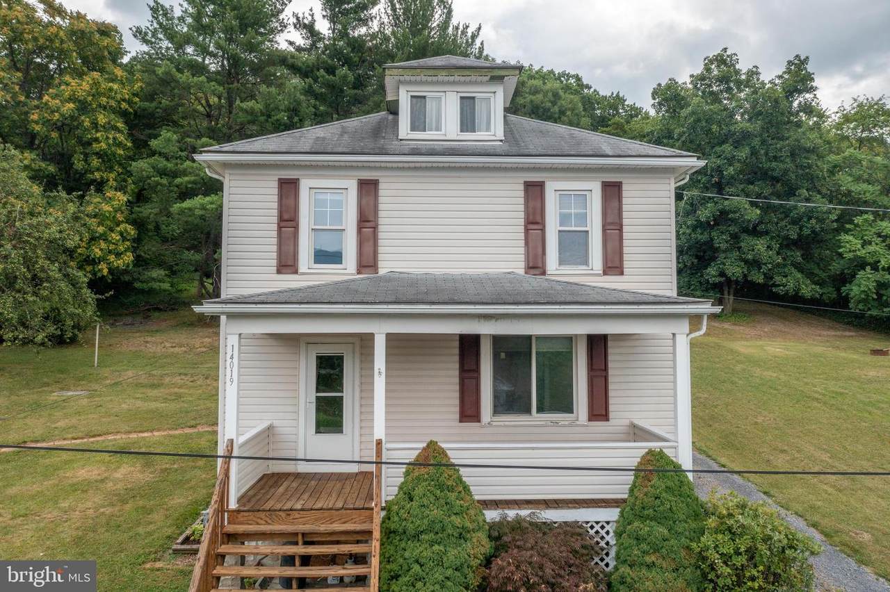 14019 Cedarwood Drive - Photo 1