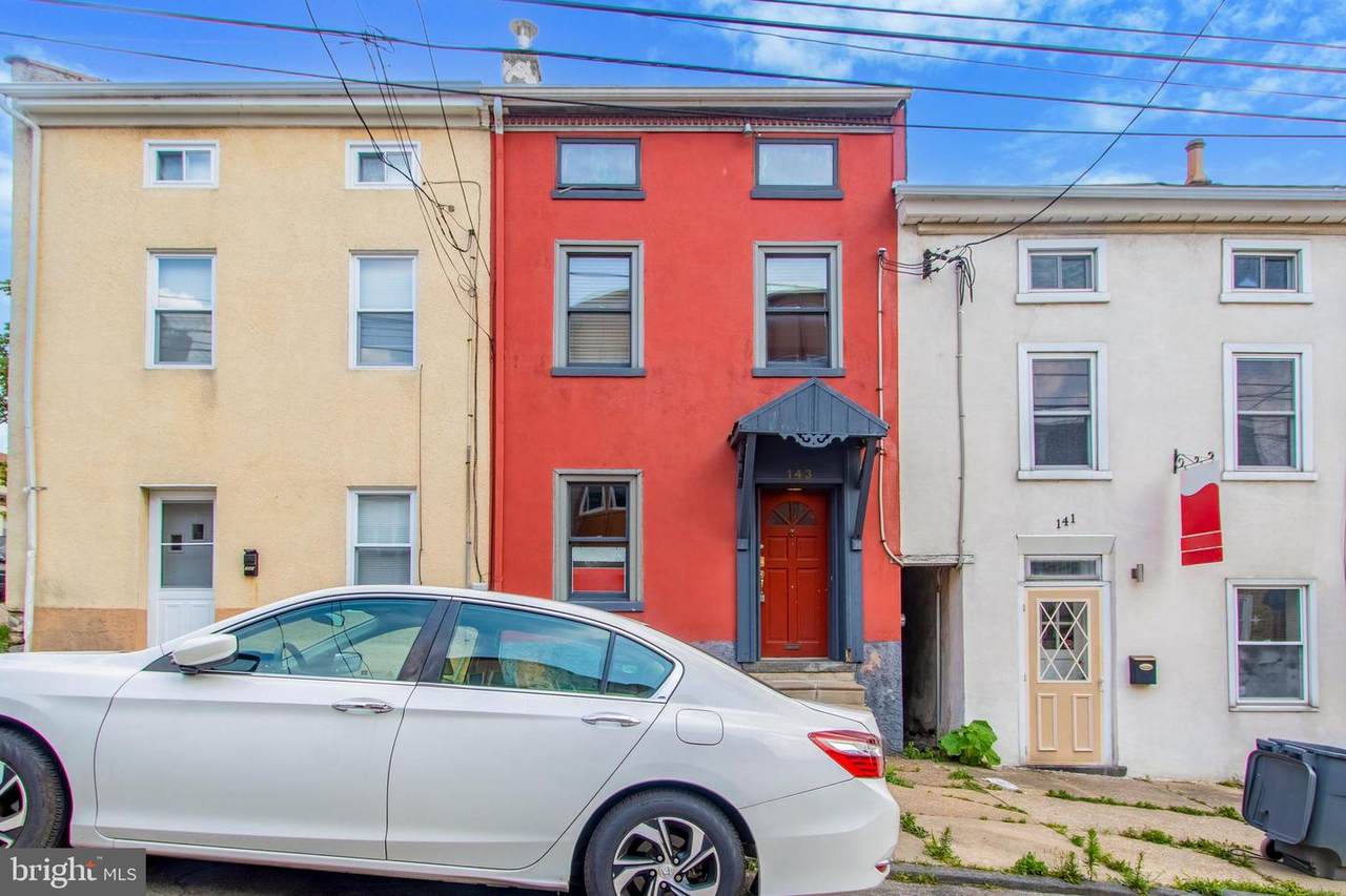 143 Levering Street - Photo 1