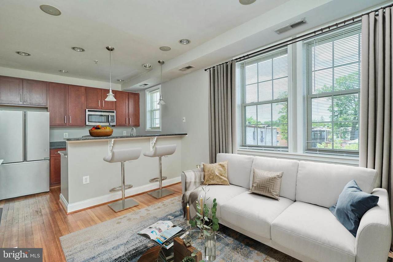 410 15TH Street - Photo 1