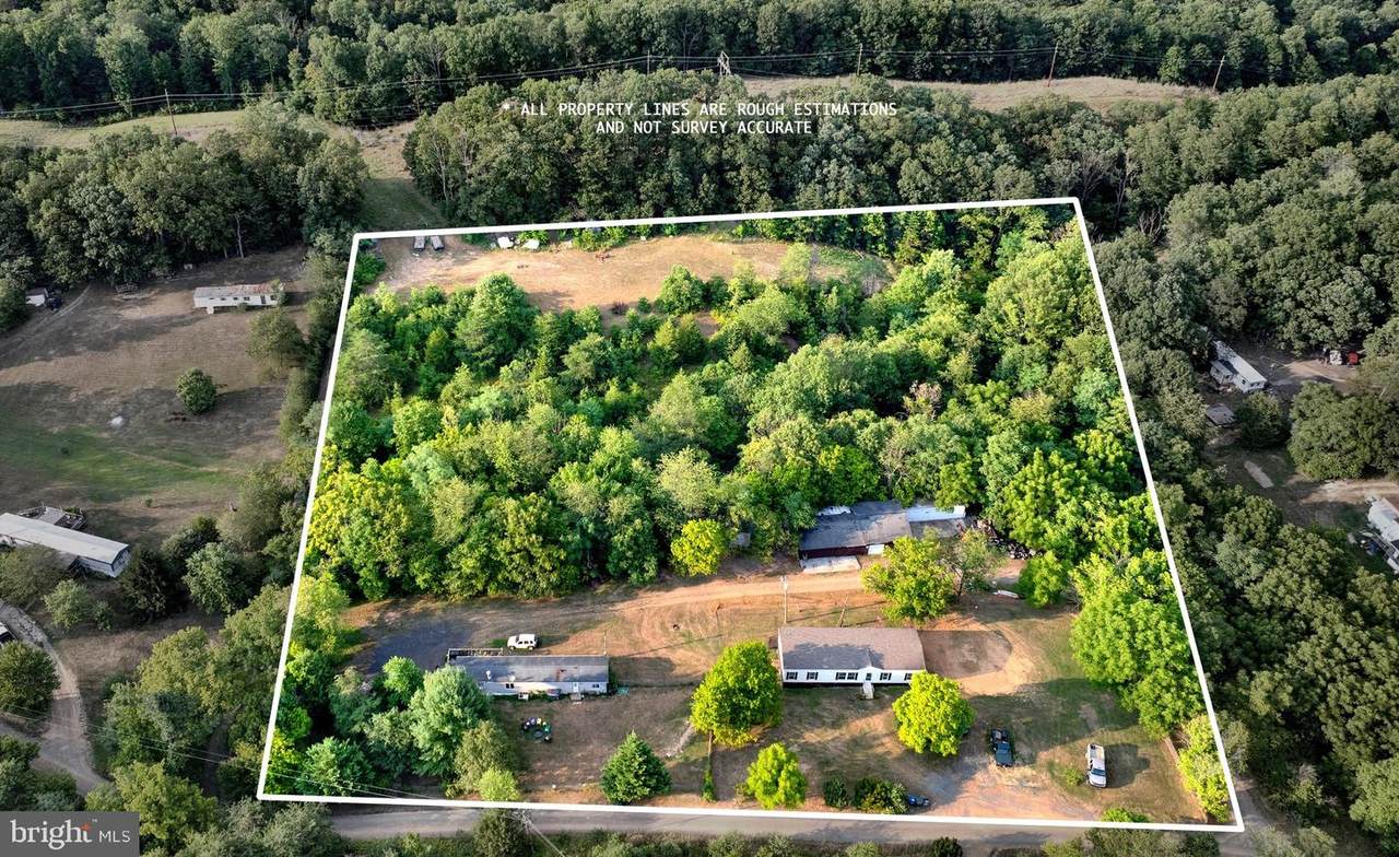556 Fox Hollow Lane - Photo 1