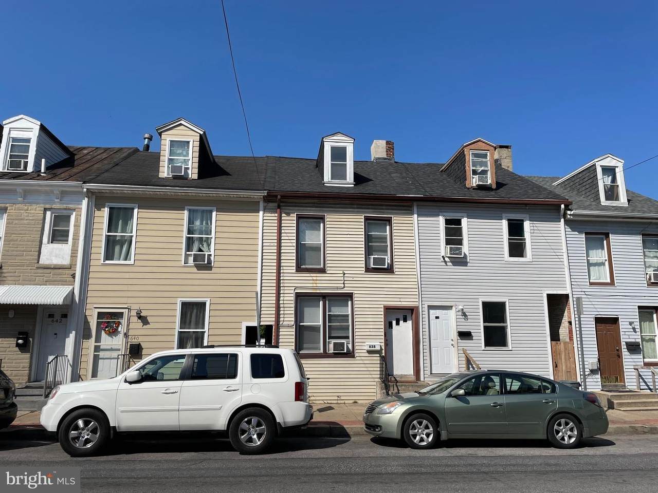 638 Queen Street - Photo 1