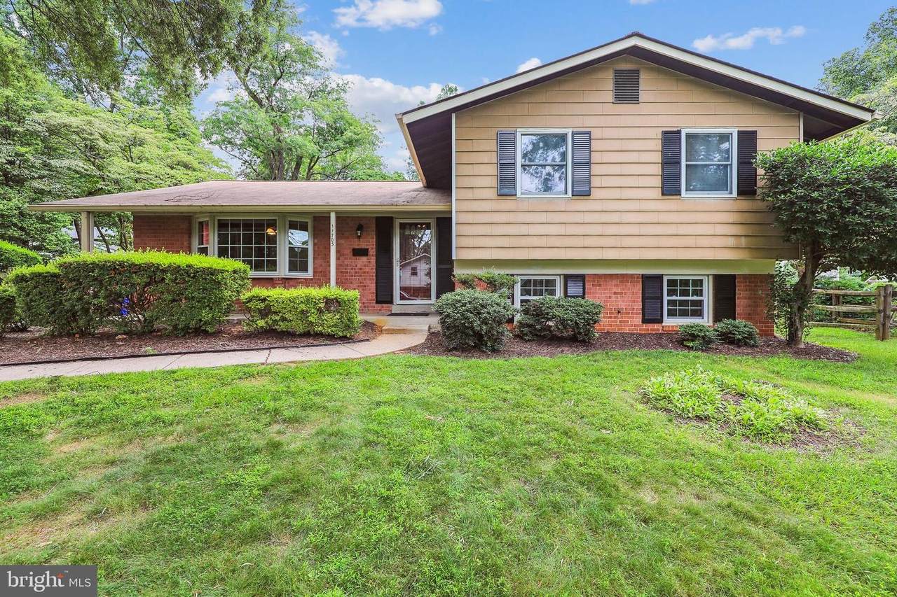 11705 Castlewood Court - Photo 1