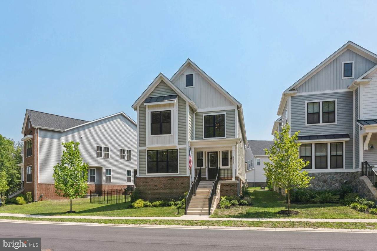 23003 Glenwood Heights Circle - Photo 1