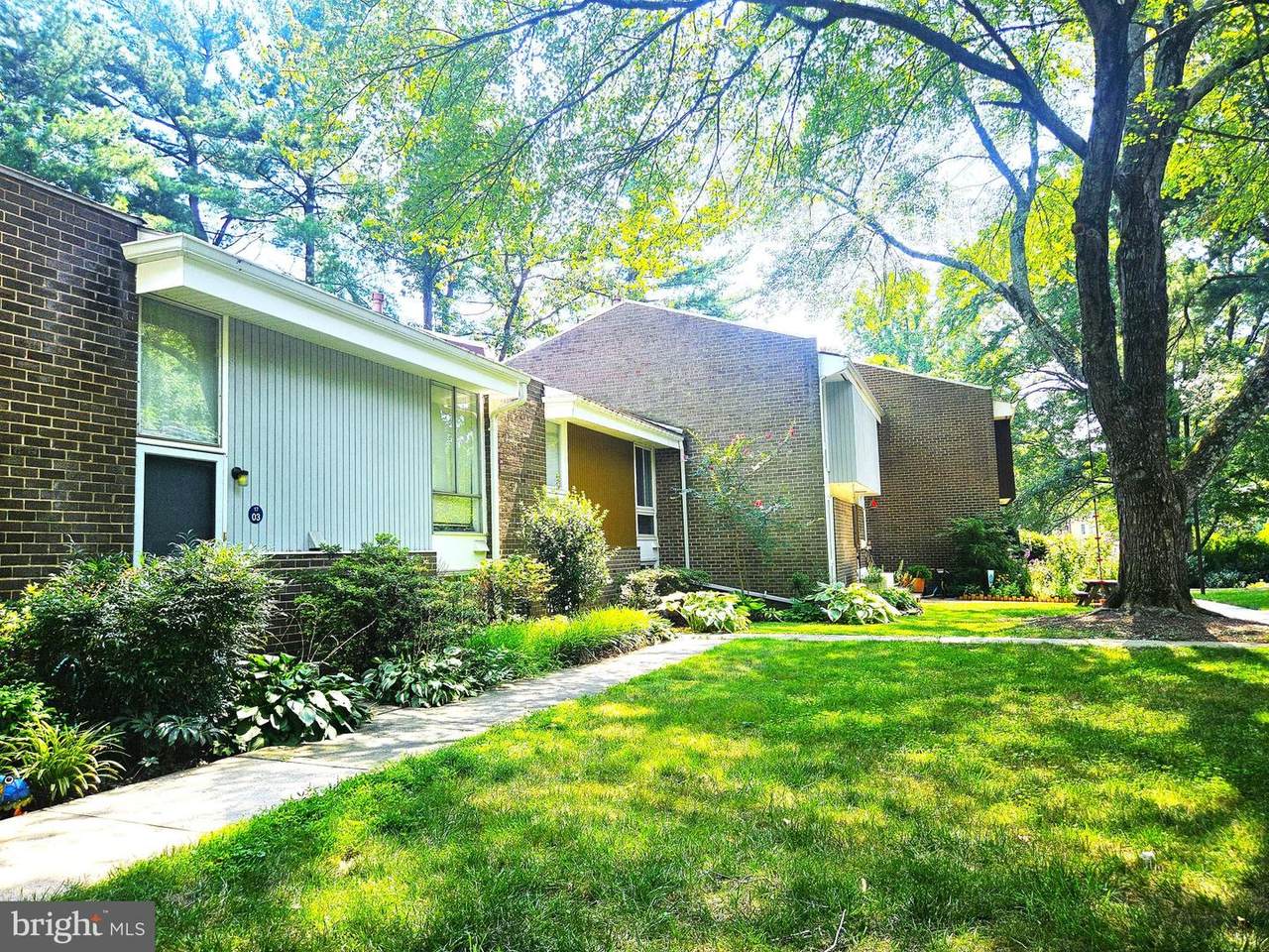 1703 WAINWRIGHT DRIVE - Photo 1