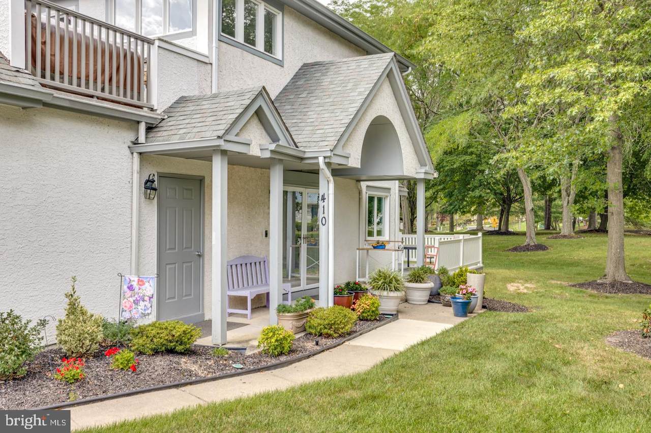 410 Chanticleer - Photo 1