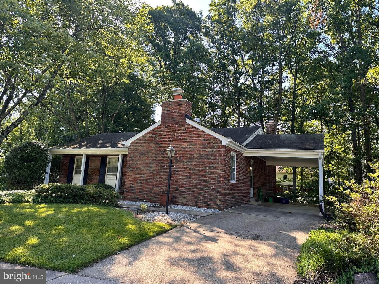 6143 Roxbury Avenue - Photo 1