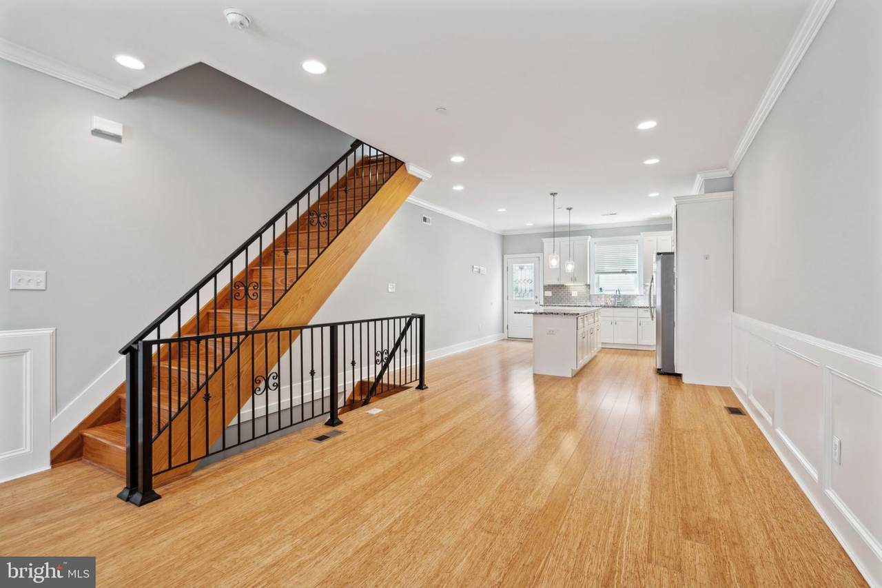 1624 21ST Street - Photo 1