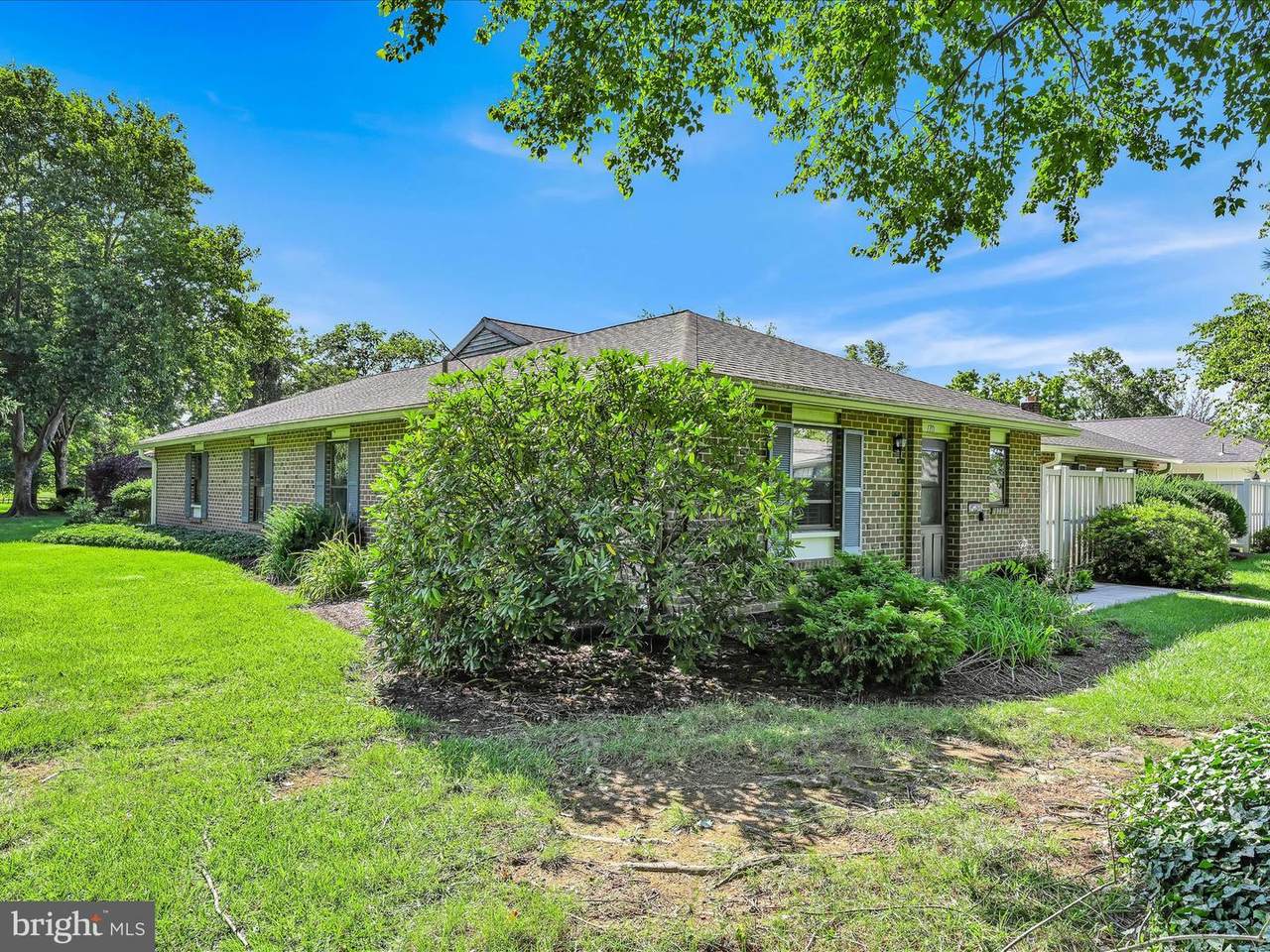 170 Valleybrook Drive - Photo 1