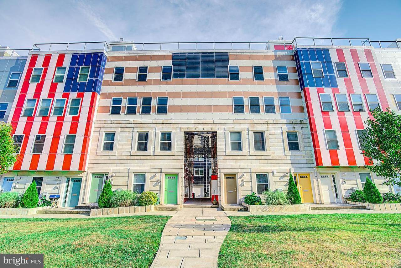 800 48TH Street - Photo 1